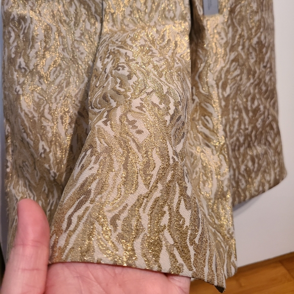 BNWT Elie Tahari shiny cream and tan skirt - Picture 2 of 5